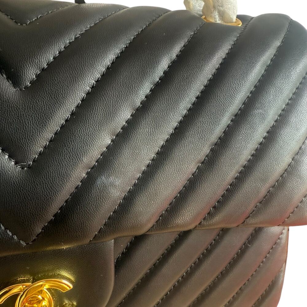 Inspired Vegan Leather Black Chevron Bag With Flap New - Picture 4 of 7